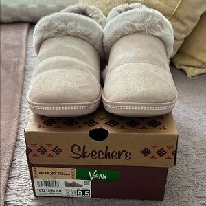 Skechers Women's Cozy Campfire-Fresh Toast Slipper, Blush, 9.5